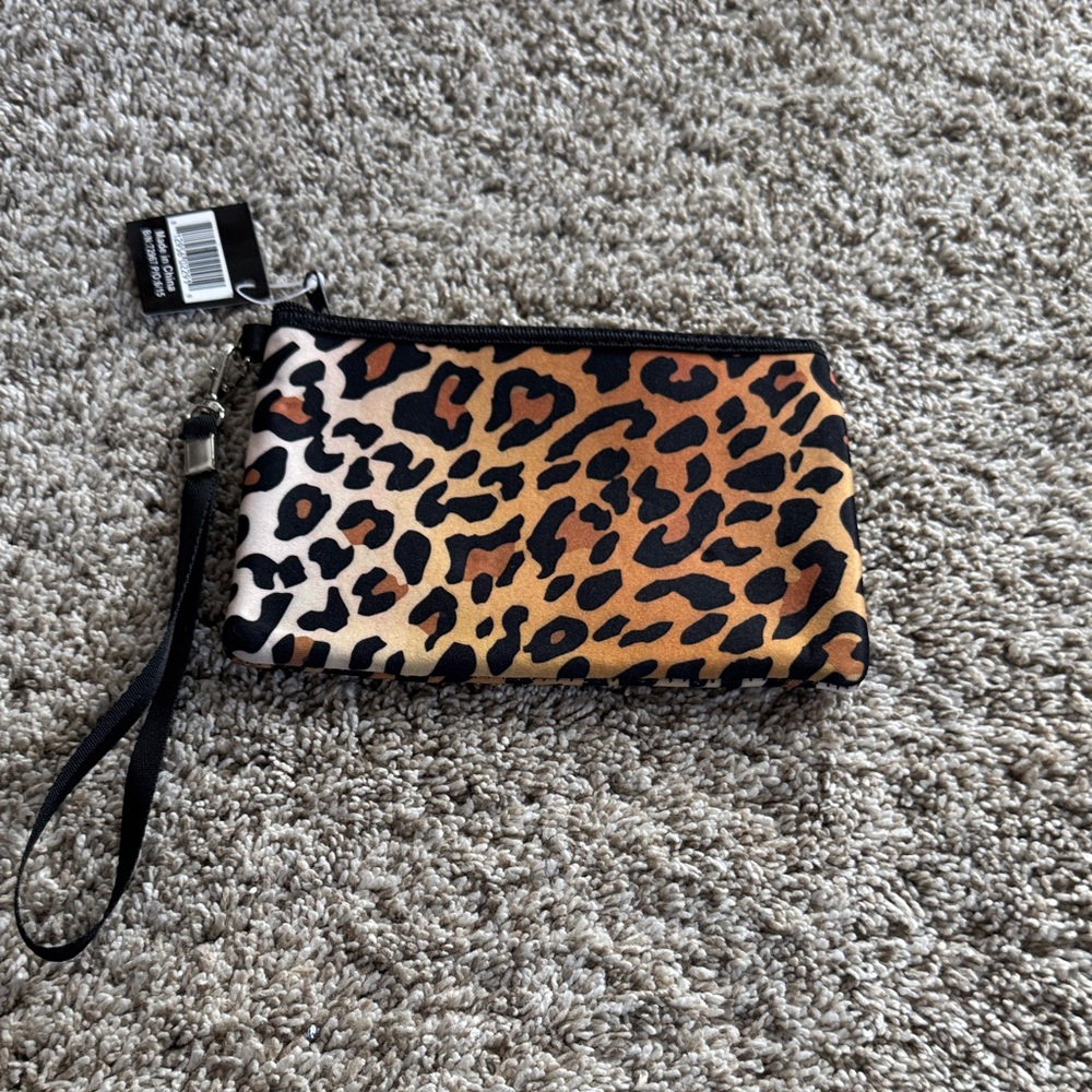 Leopard Print Wristlet Clutch